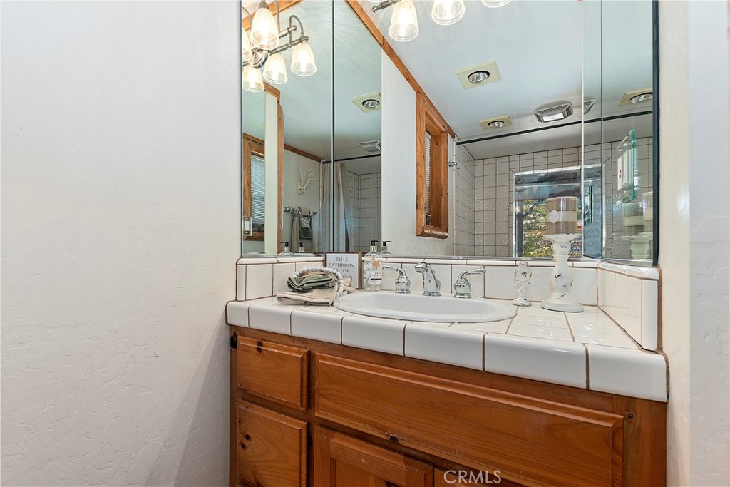 228 Lagunita Property Photo 32