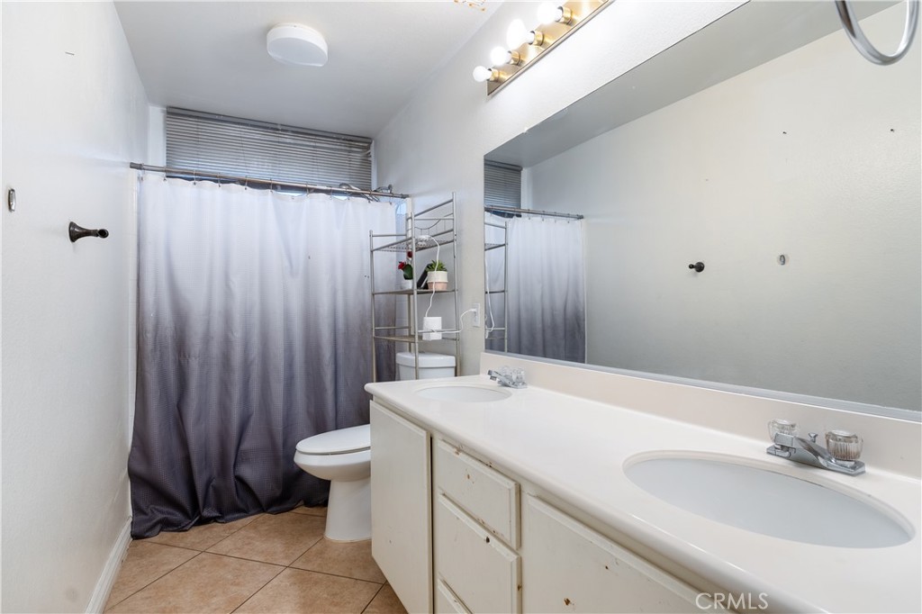 3807 Seattle St Property Photo 15