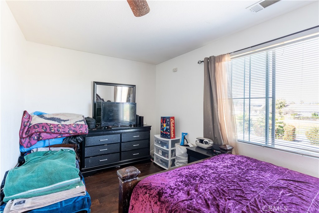3807 Seattle St Property Photo 21
