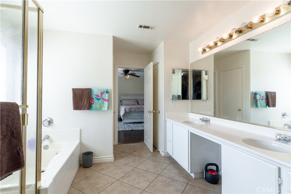 3807 Seattle St Property Photo 27