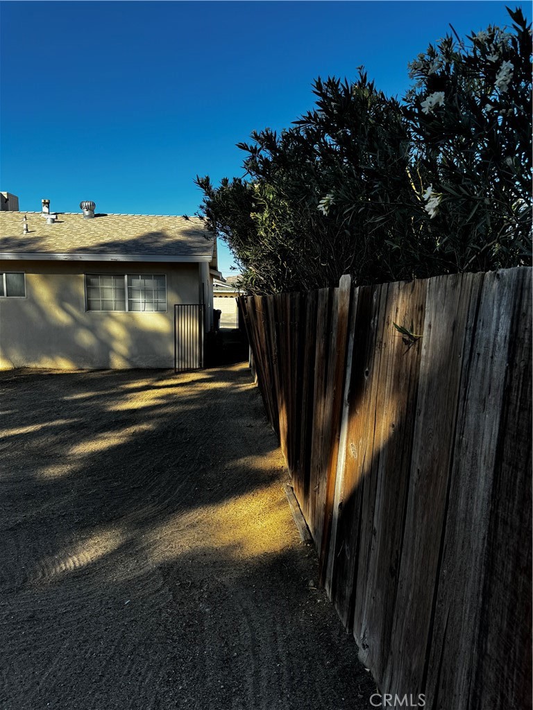 1812 Calico Property Photo 5