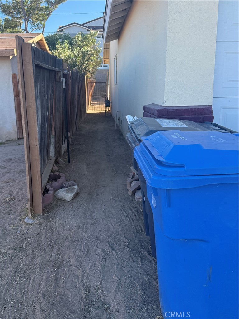 1812 Calico Property Photo 8