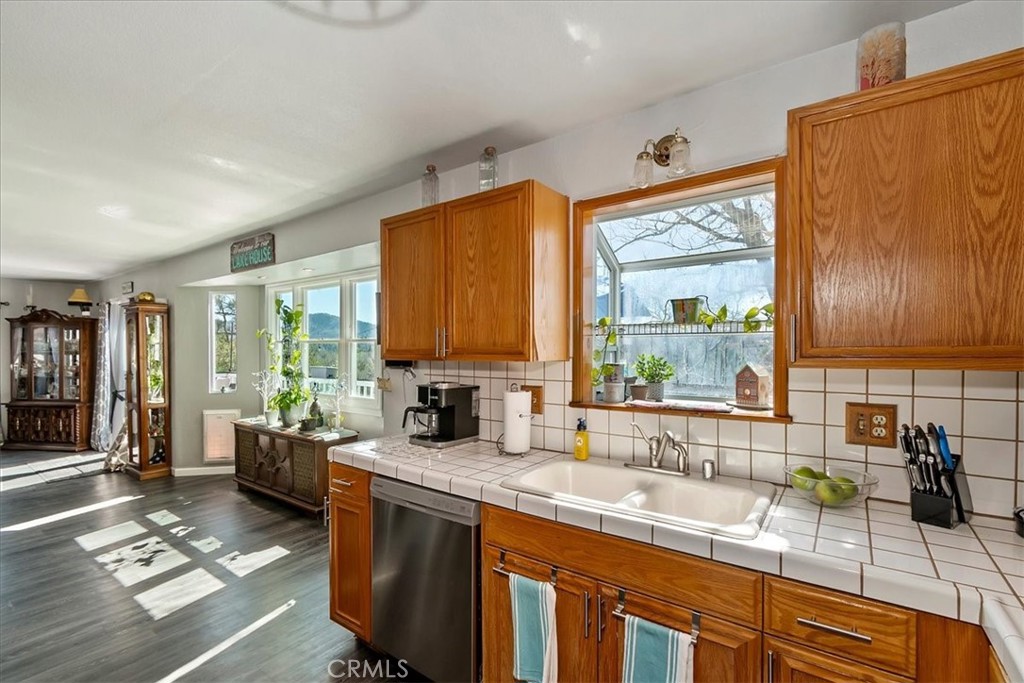 1211 Yosemite Property Photo 16