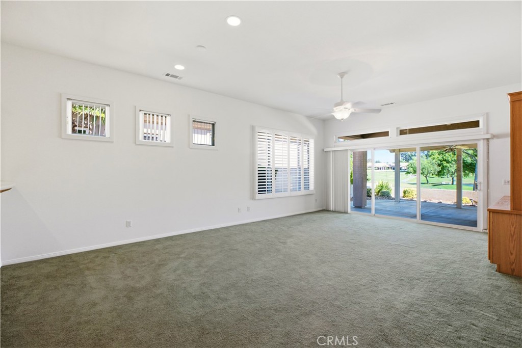 4956 Rolling Hills Avenue Property Photo 2