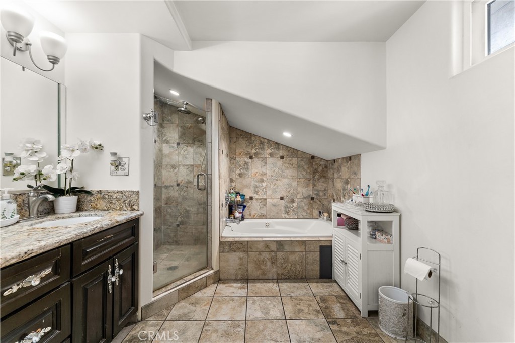 6656 Granger Property Photo 38