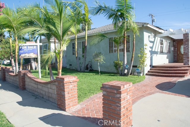 11742 Terradell Property Photo 2