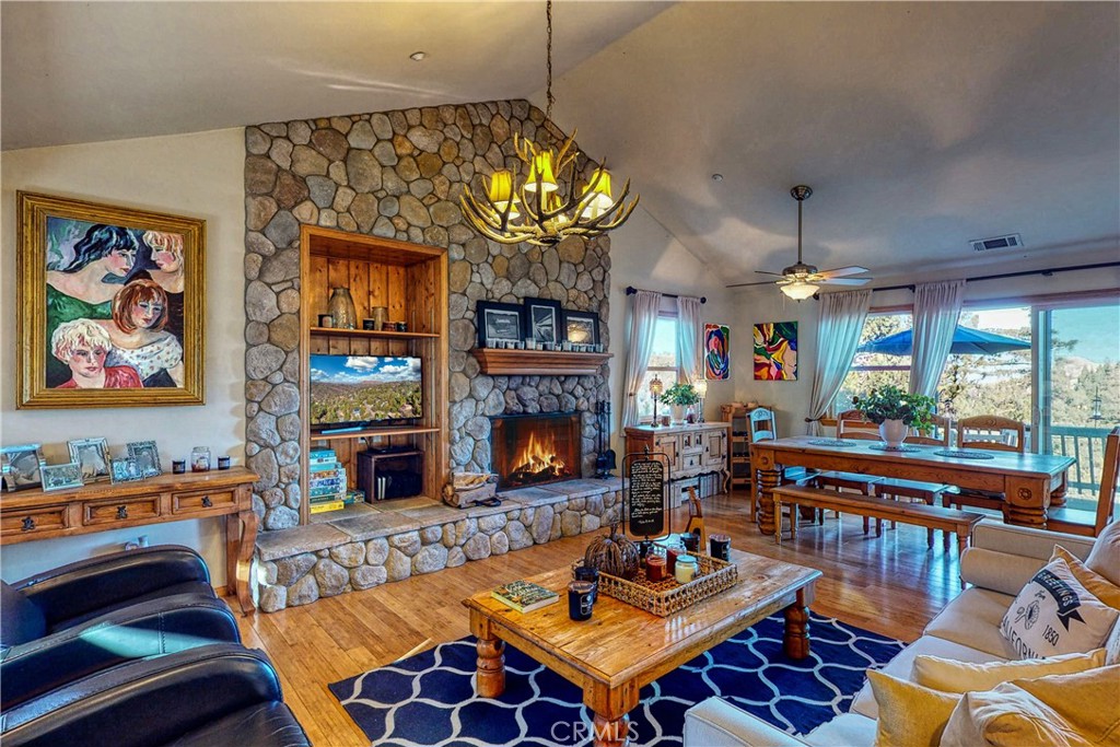 863 Grass Valley Property Photo 7