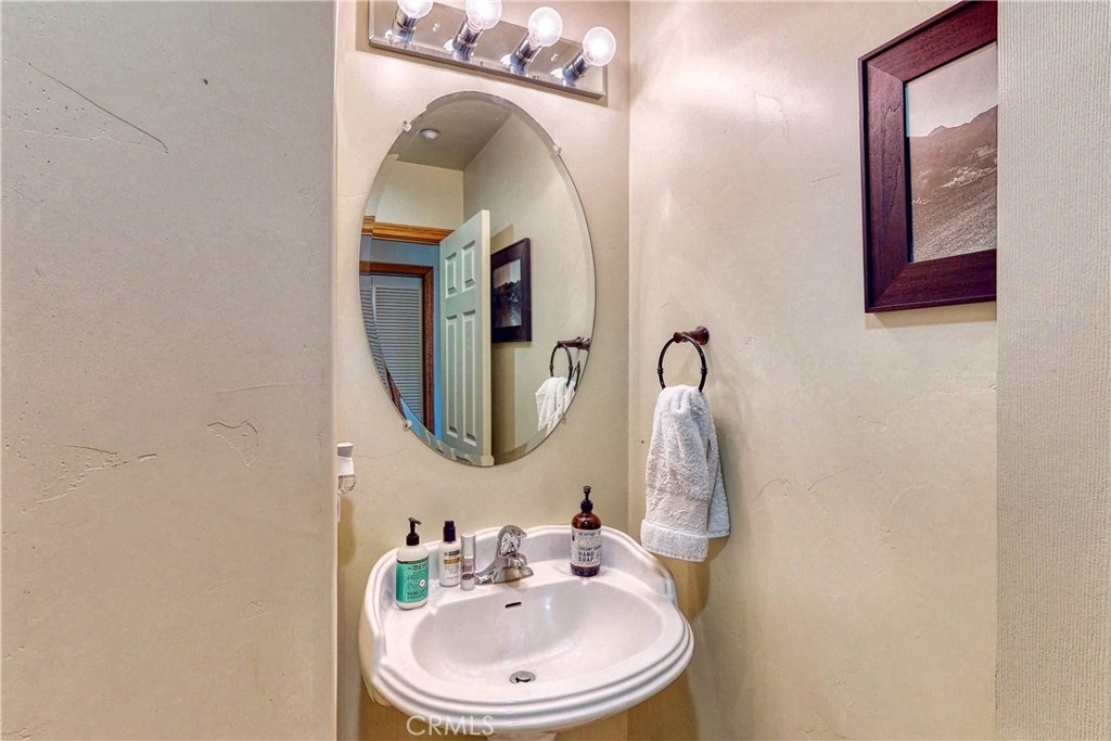 863 Grass Valley Property Photo 12