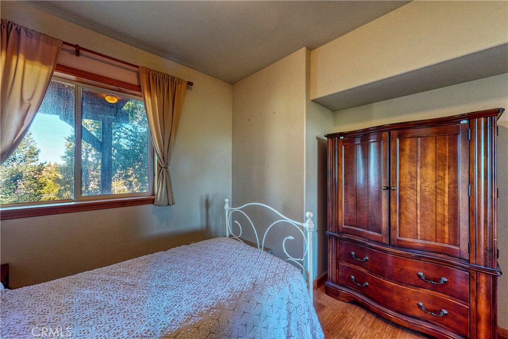 863 Grass Valley Property Photo 14