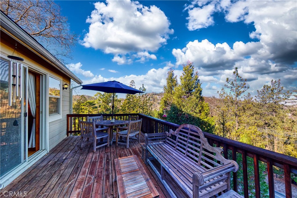 863 Grass Valley Property Photo 18