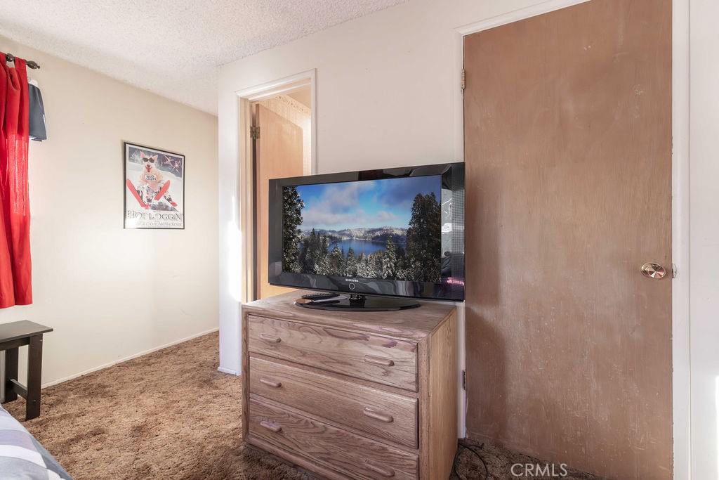 41789 Comstock Property Photo 32