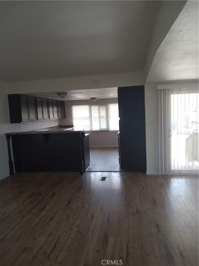 1600 S San Jacinto Avenue 52 Property Photo 9