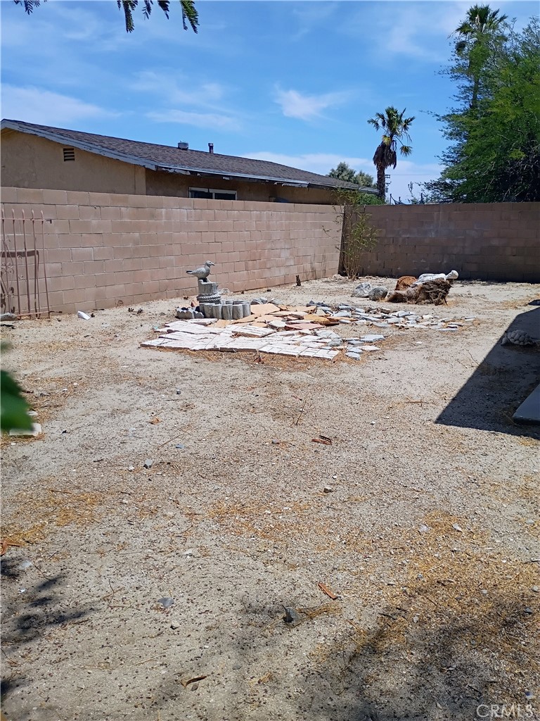 66176 Desert View Avenue Property Photo 35