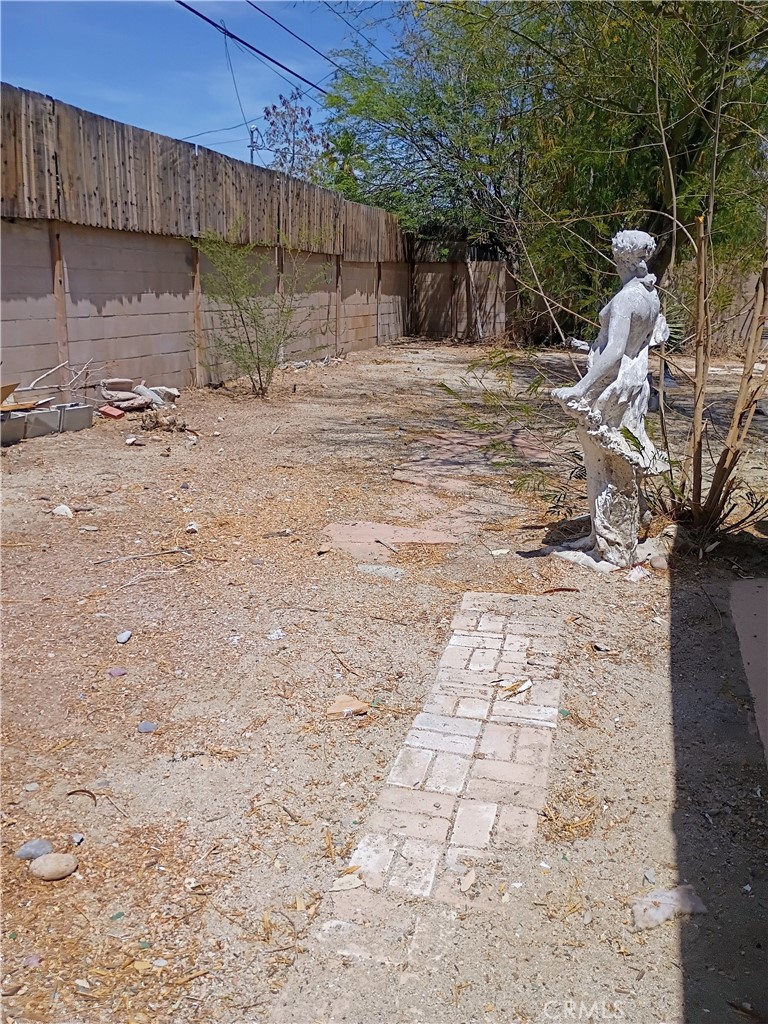 66176 Desert View Avenue Property Photo 36