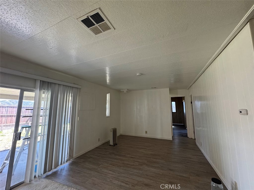 38275 Kirby Property Photo 9