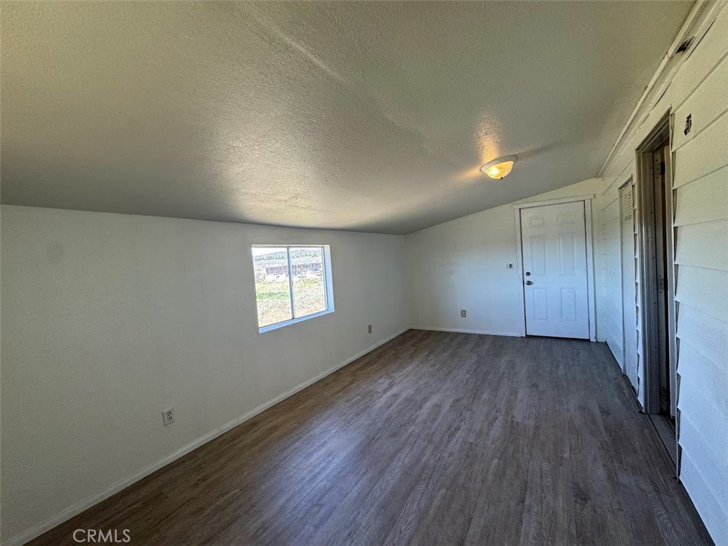 38275 Kirby Property Photo 13
