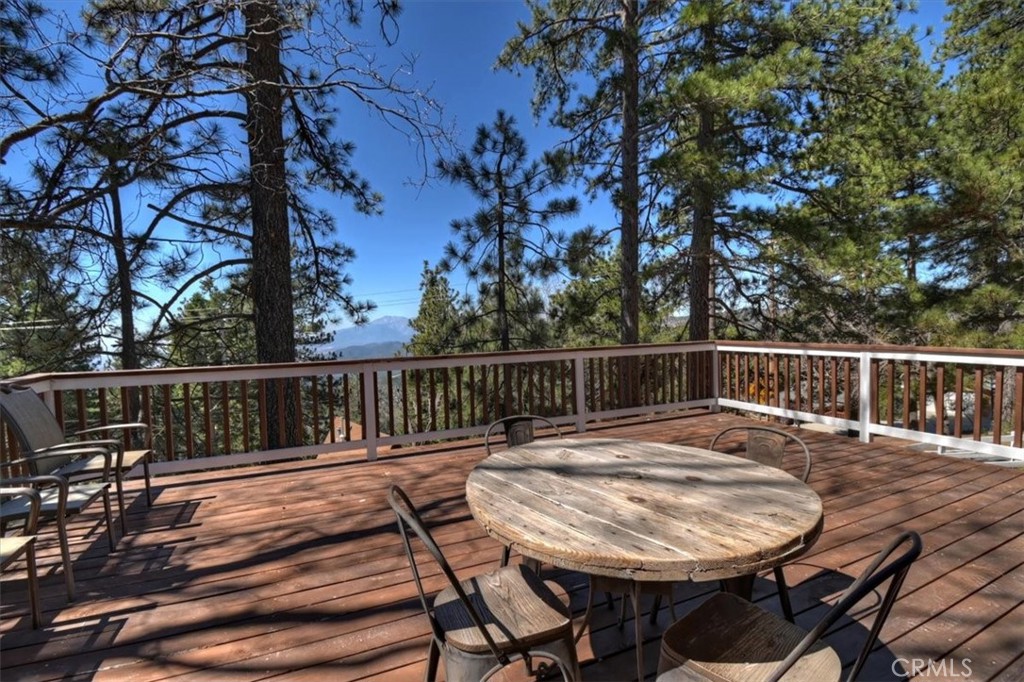 30573 Live Oak Property Photo 8