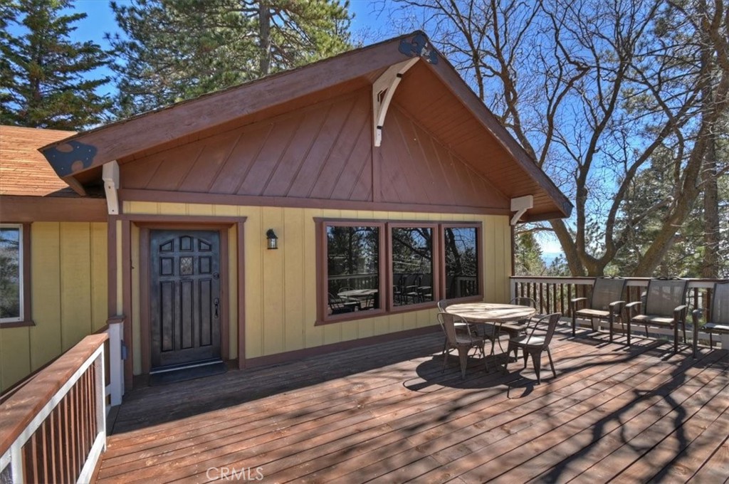 30573 Live Oak Property Photo 10