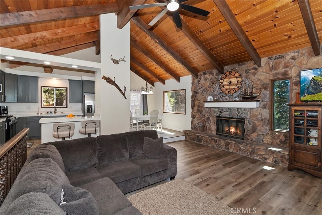30573 Live Oak Property Photo 12
