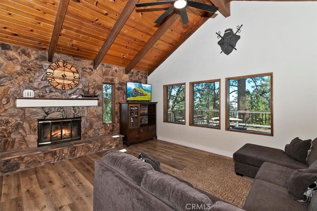 30573 Live Oak Property Photo 14