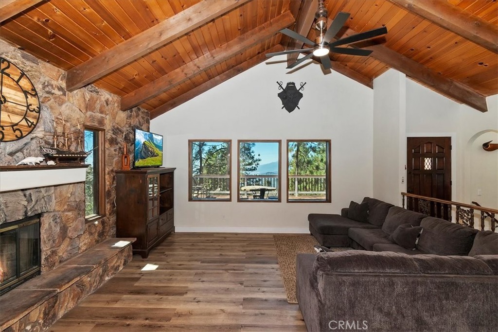 30573 Live Oak Property Photo 15