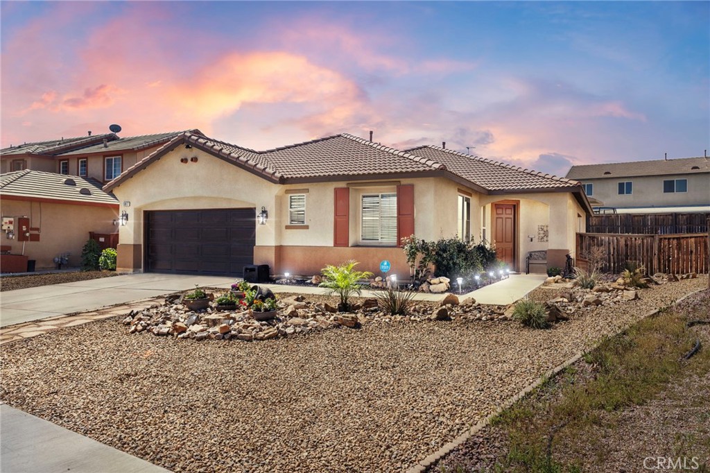 13817 Grant Way Property Photo 1