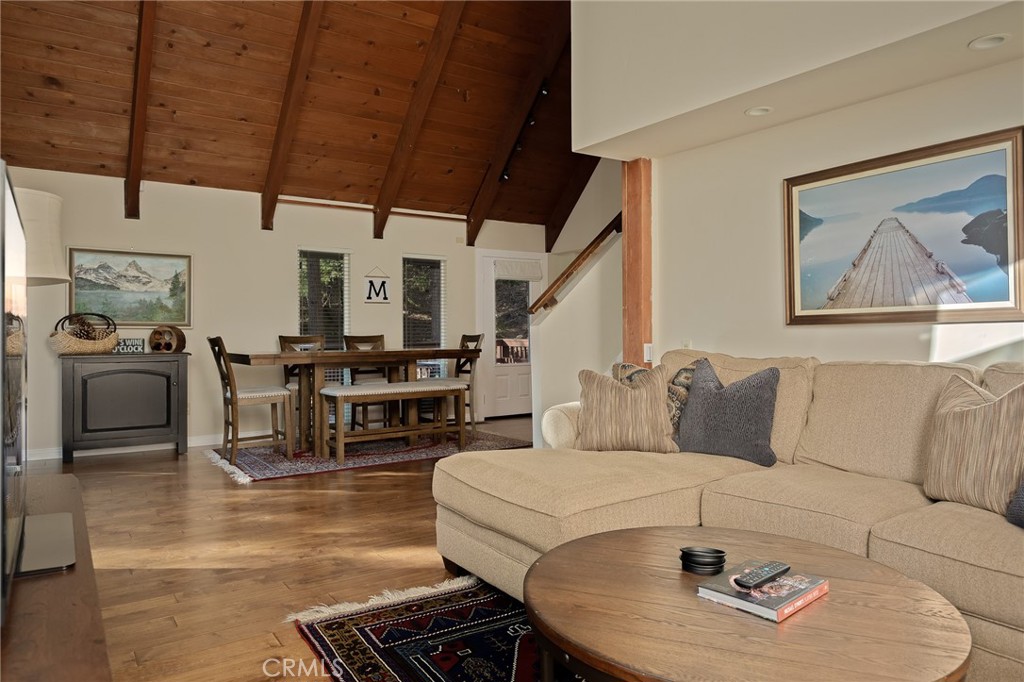 831 Nadelhorn Property Photo 4