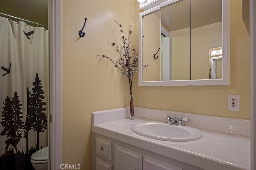 831 Nadelhorn Property Photo 14