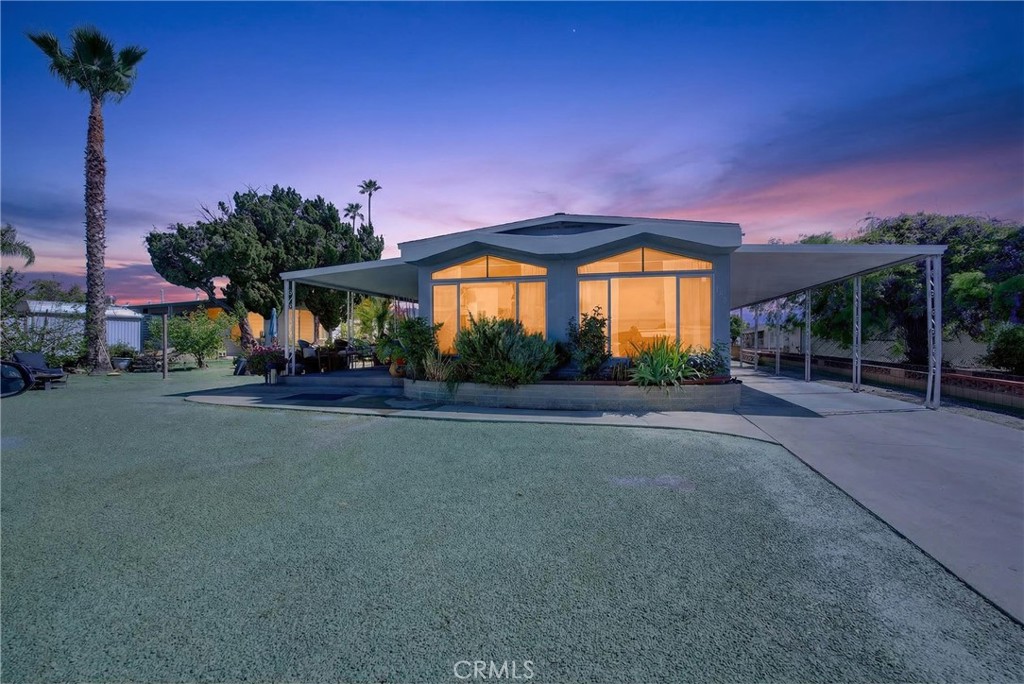 780 Santa Clara Circle Property Photo 1