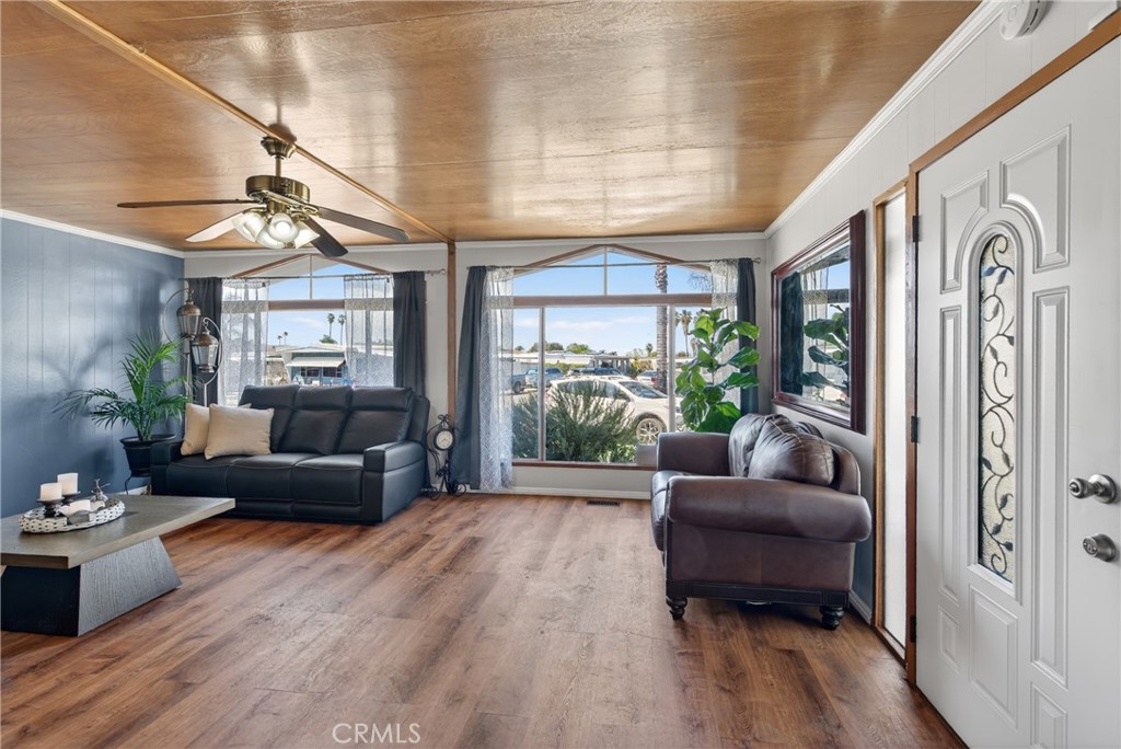 780 Santa Clara Circle Property Photo 4