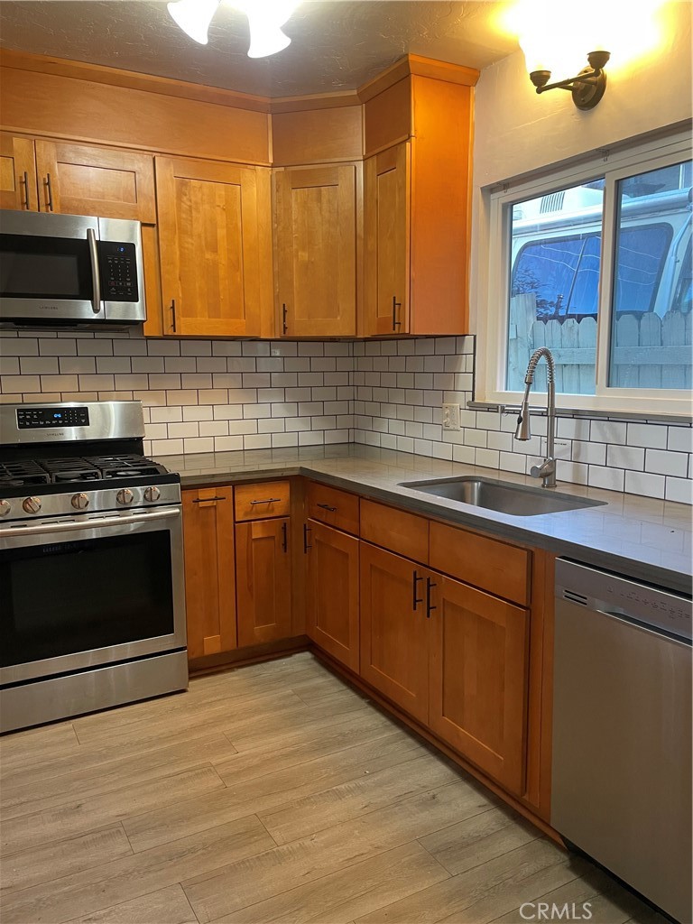 29392 Lake View Property Photo 12