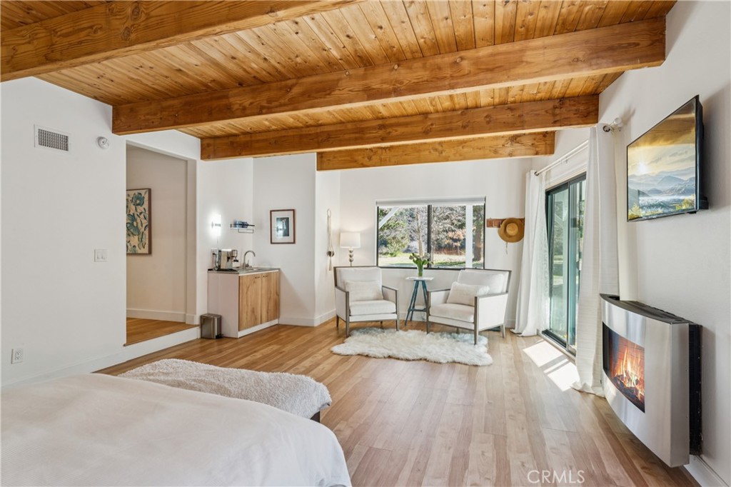 113 Brentwood Property Photo 18