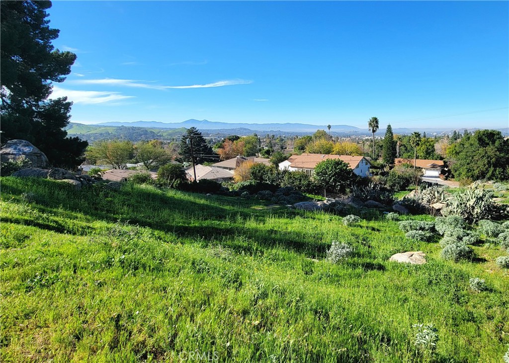 2935 Galaxie Heights Road Property Photo 6