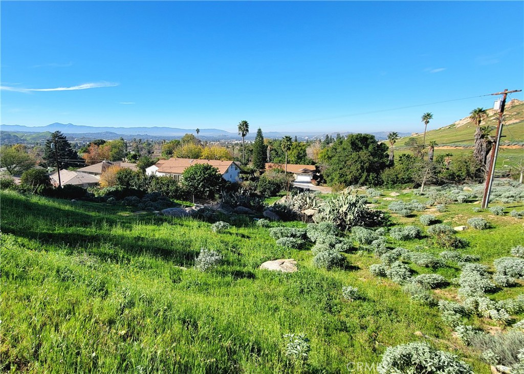 2935 Galaxie Heights Road Property Photo 8