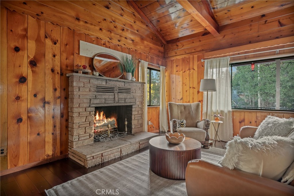 720 Rocky Loop Property Photo 8