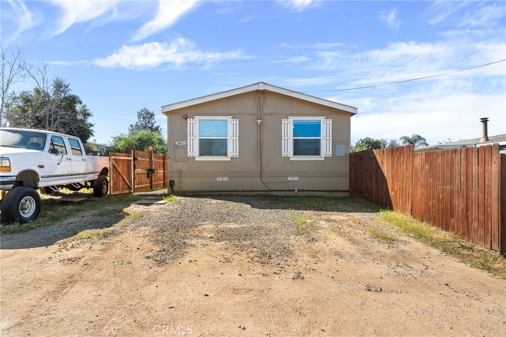 24933 Fir Street Property Photo 7