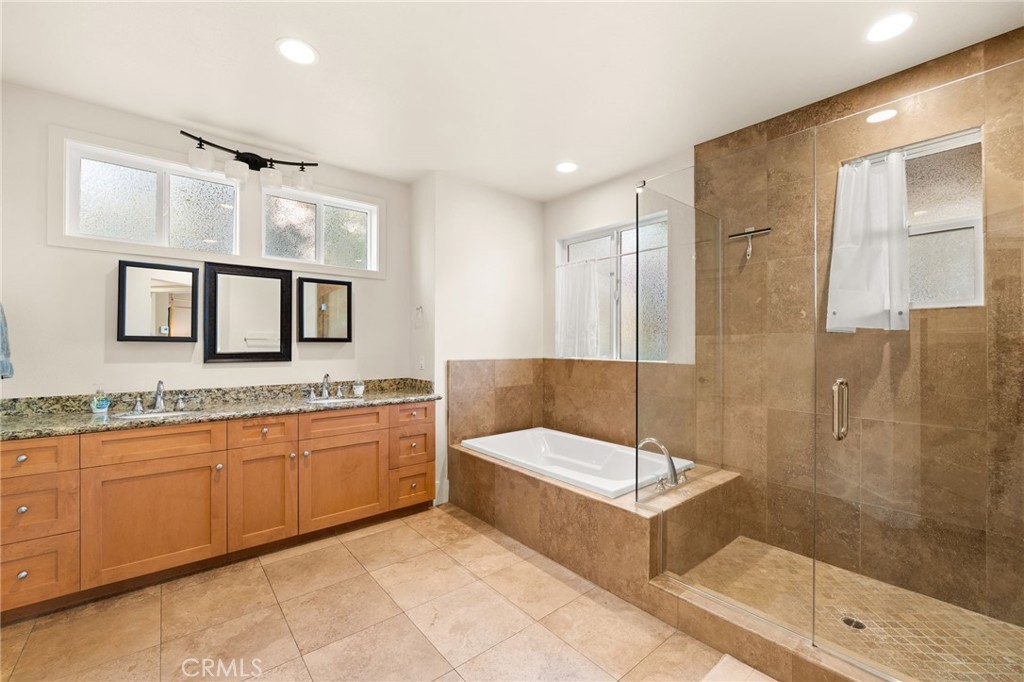 11821 Raspberry Property Photo 12