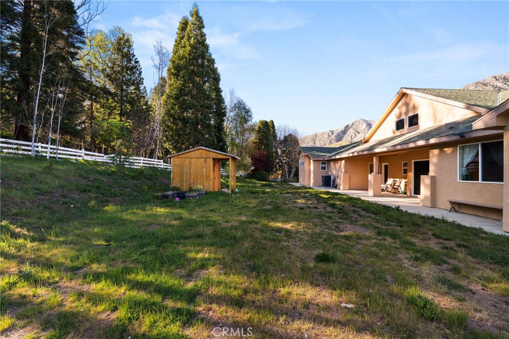 11821 Raspberry Property Photo 32