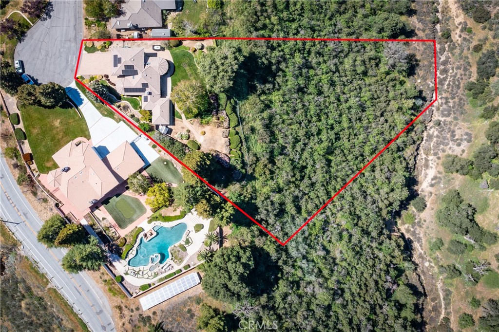 13046 Oak Crest Property Photo 6