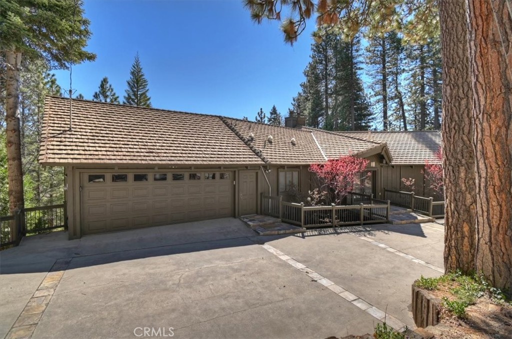 299 Riviera Property Photo 2