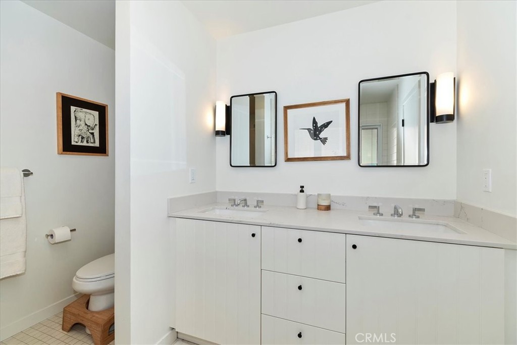 299 Riviera Property Photo 23