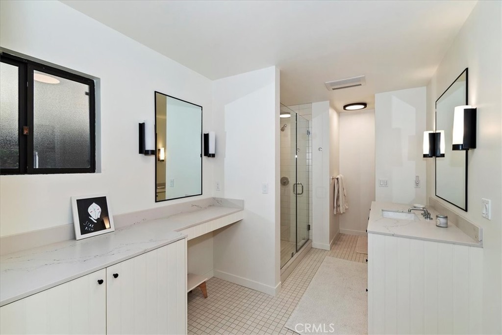 299 Riviera Property Photo 32