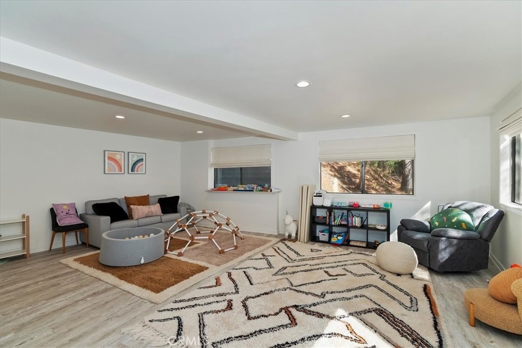 299 Riviera Property Photo 34