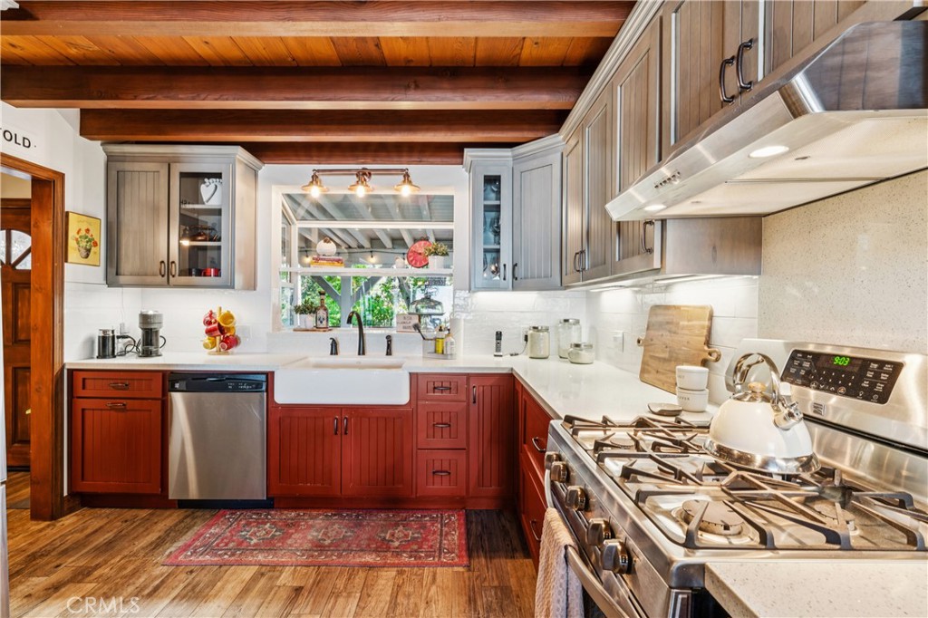 22988 Valley View Property Photo 10