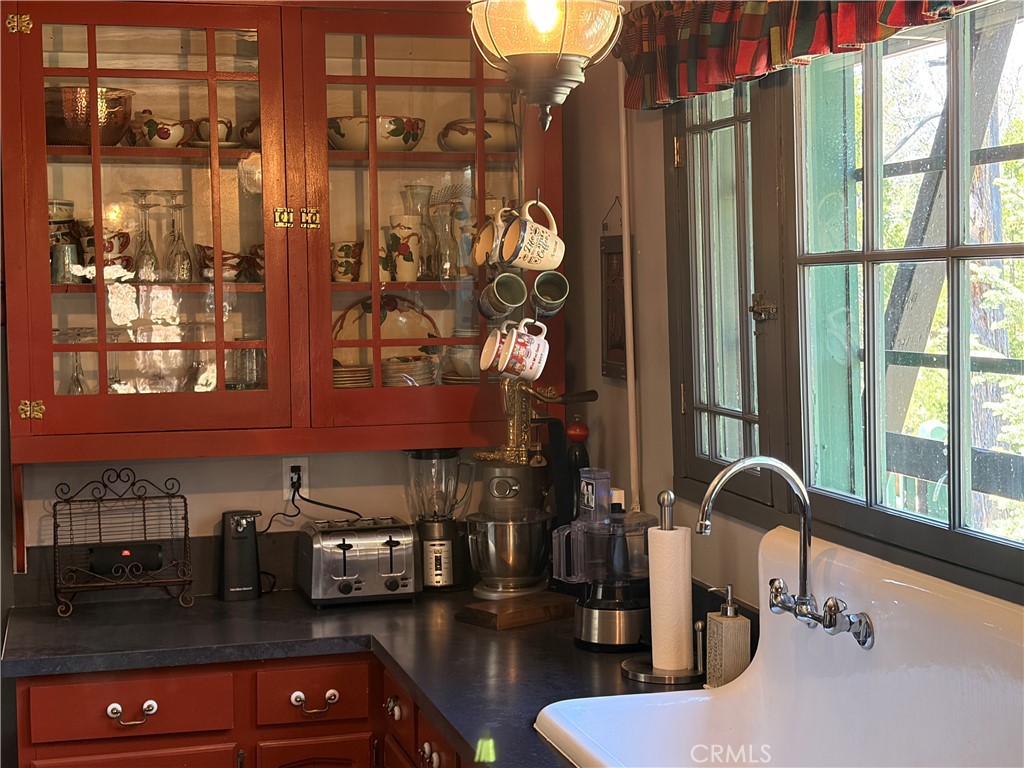 120 Barton Flats Property Photo 8