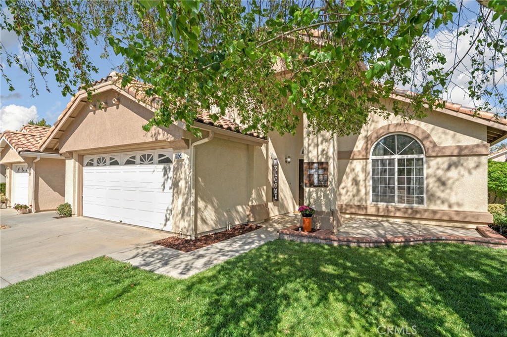 1604 Crystal Downs Street Property Photo 3
