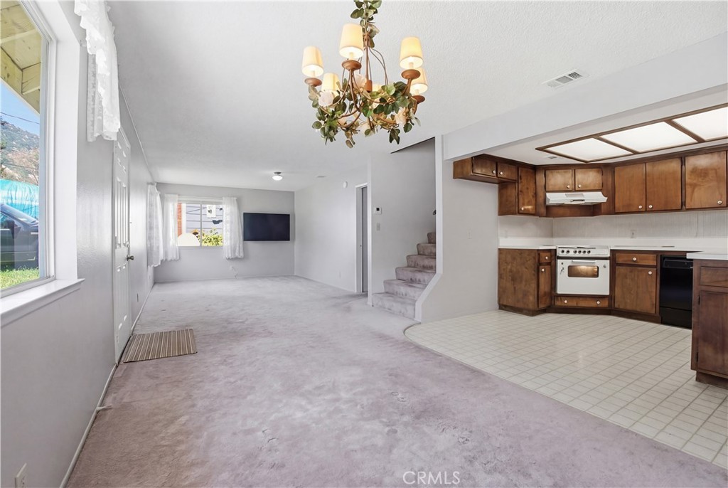 13894 Meadow Property Photo 4