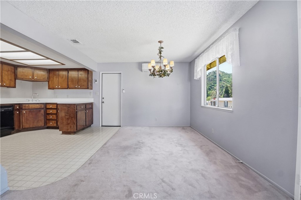 13894 Meadow Property Photo 6