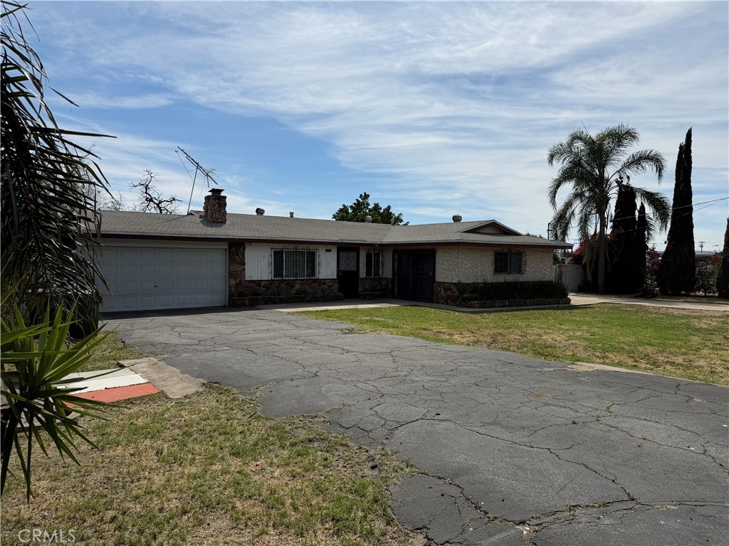 14667 Boyle Avenue Property Photo 3