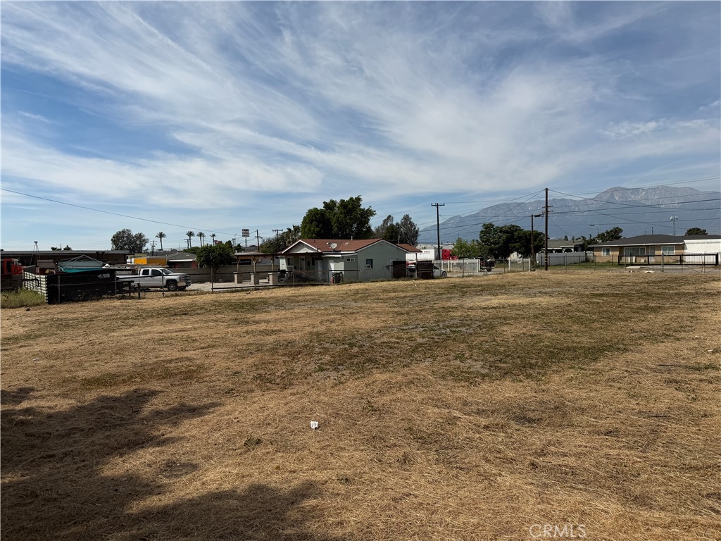 14667 Boyle Avenue Property Photo 14